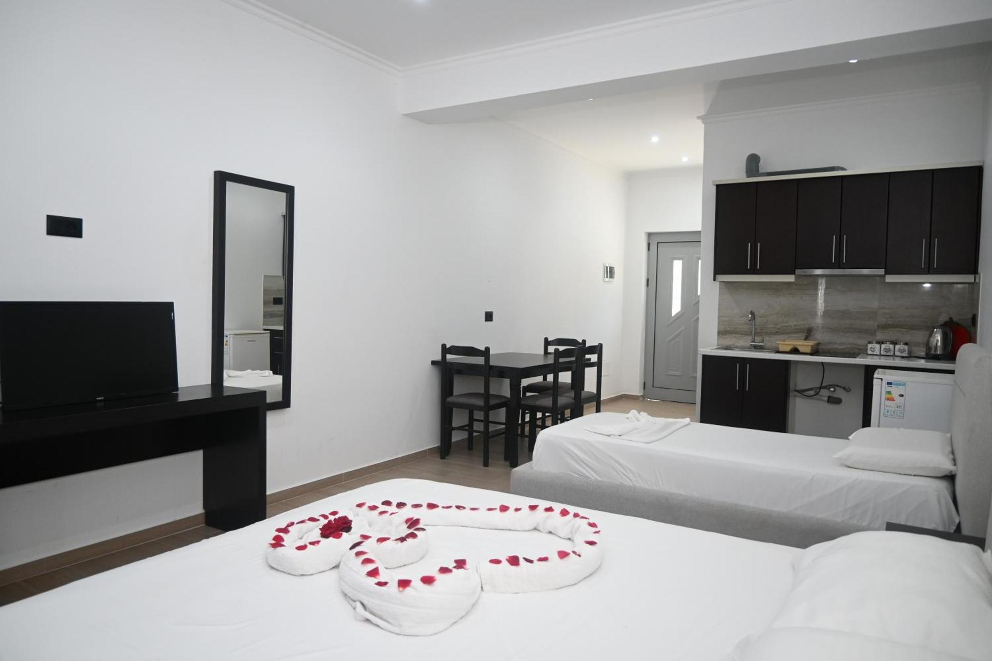 Lux Apartments Ksamil Buitenkant foto